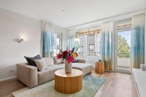 CLS Strand City-Wohnung im Zentrum von Grömitz mit Balkon und Parkplatz, alles in 5 Minuten erreichbar Restaurants, Bäckerei Junge, Strand, Frisör, Massage, ideale Anbindung Schön Klinik Neustadt, Grö